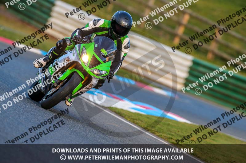 PJM Wedding Photography;enduro digital images;event digital images;eventdigitalimages;mallory park;mallory park photographs;mallory park trackday;mallory park trackday photographs;no limits trackdays;peter wileman photography;racing digital images;trackday digital images;trackday photos